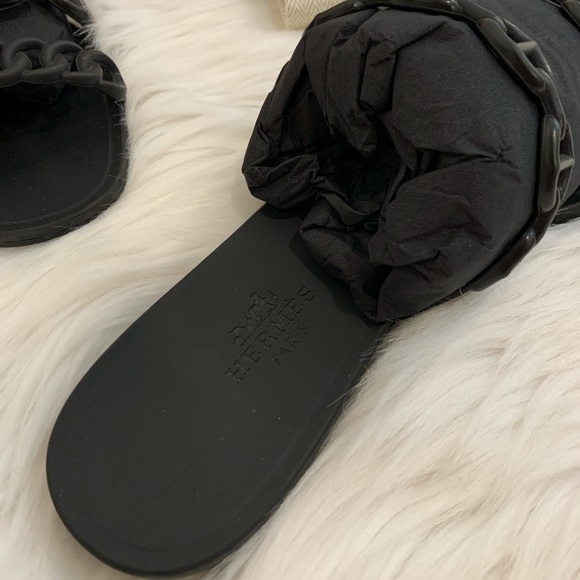 ❌SOLD❌Hermes black Jelly Chain Rubber sandals - Picture 5 of 6